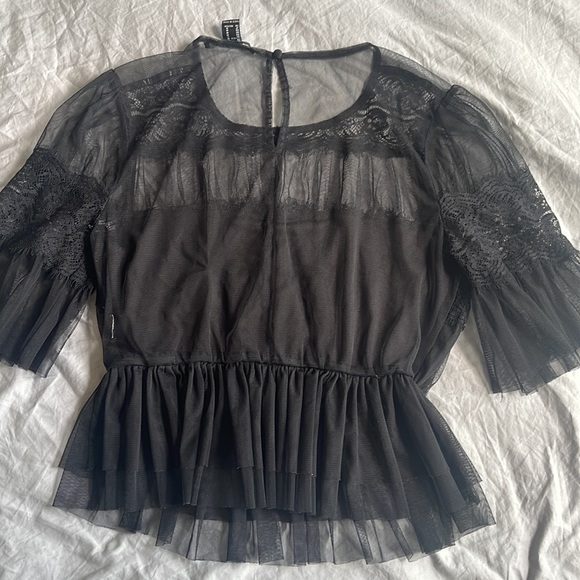 Forever 21 shear peplum top - Picture 4 of 4